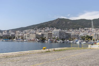 Yunanistan 'ın Kavala kentinin toprak döşeme manzarası