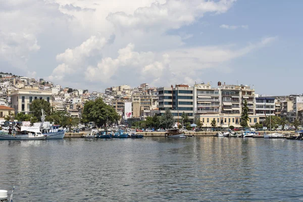 Panorama van de dijk van de stad Kavala, Griekenland — Stockfoto