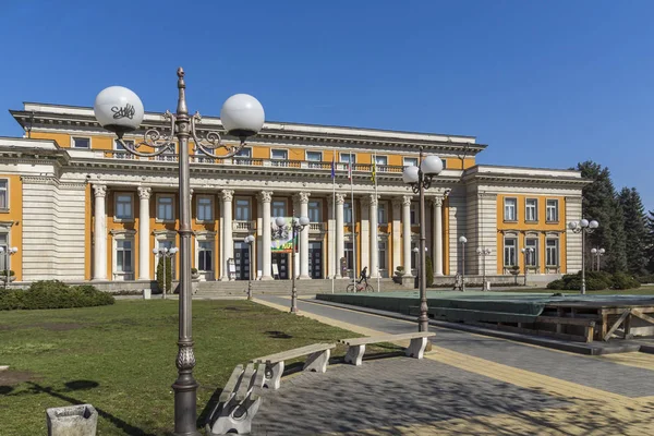 Kulturzentrum und Schauspielhaus Boyan danovski in der Stadt pern — Stockfoto