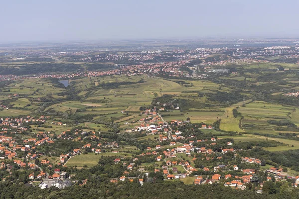 Avala Kulesi, Belgrad ve Sırbistan 'dan panoramik manzara — Stok fotoğraf