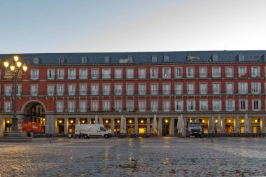 Madrid, İspanya 'da Plaza Belediye Başkanı' nın Gündoğumu Panoraması