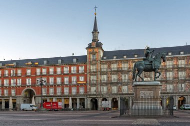 Madrid, İspanya 'da Plaza Belediye Başkanı' nın Gündoğumu Panoraması
