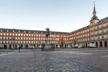 Madrid, İspanya 'da Plaza Belediye Başkanı' nın Gündoğumu Panoraması