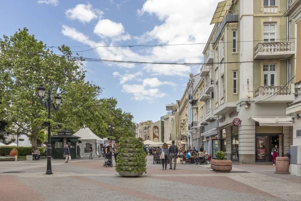 Strada pedonale centrale nella città di Plovdiv, Bulgaria — Foto Stock