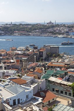 İstanbul, Türkiye - 27 Temmuz 2019: Galata Kulesinden İstanbul, Türkiye 'ye İnanılmaz Panorama