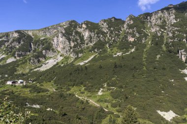 Bulgaristan 'ın Rila Dağı' ndaki Malyoviska Nehri Vadisi