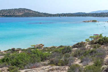 Yunanistan 'ın Sithonia yarımadasındaki Lagonisi Plajı