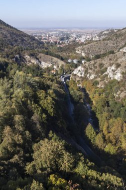 Bulgaristan 'ın Asenovgrad kentinin panoramik manzarası