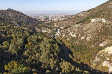 Bulgaristan 'ın Asenovgrad kentinin panoramik manzarası