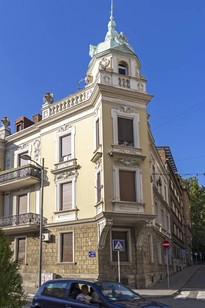 Byggnad och Street i centrum av staden Belgrad — Stockfoto