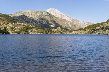 Bulgaristan 'ın Pirin Dağı' ndaki Banderitsa Gölü