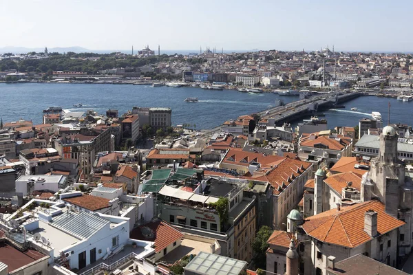 Pohled z věže Galata do města Istanbul, Turecko — Stock fotografie