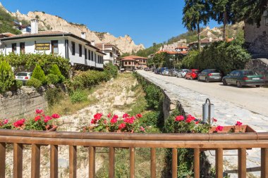 Bulgaristan 'ın Melnik kentinde sokak ve eski evler