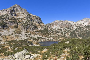 Popovo Gölü manzarası, Pirin Dağı, Bulgaristan