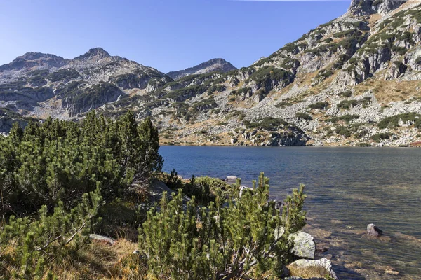 Paisaje del lago Popovo, Montaña Pirin, Bulgaria — Foto de Stock