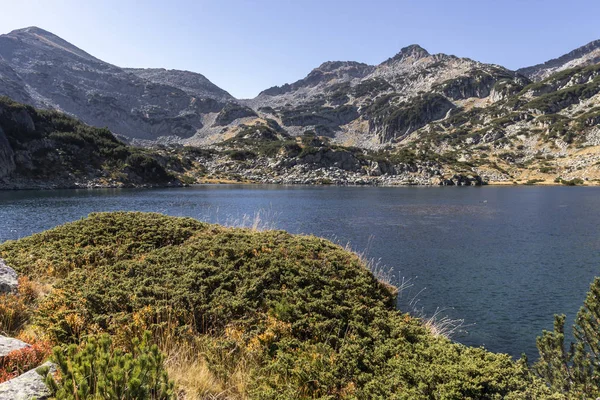 Paisaje del lago Popovo, Montaña Pirin, Bulgaria — Foto de Stock