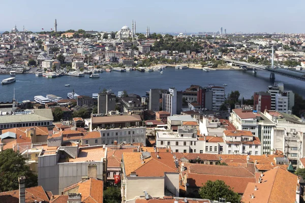 Pohled z věže Galata do města Istanbul, Turecko — Stock fotografie