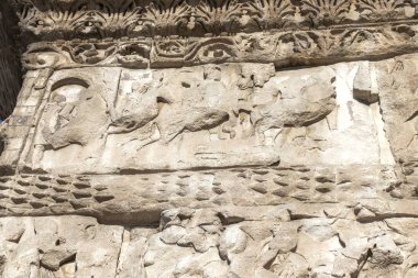 Yunanistan 'ın Selanik kentinde Antik Roma Galerius Kemeri