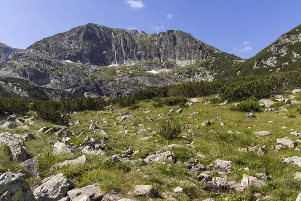 Landschaft in der Nähe des Kamelgipfels, Rila-Gebirge, Bulgarien — Stockfoto