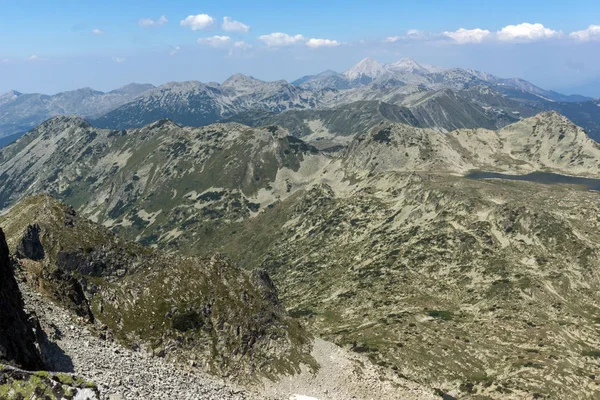 Landschaft vom Kamenitsa-Gipfel, Pirin-Gebirge, Bulgarien — Stockfoto