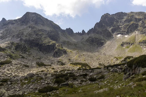 Paesaggio vicino al circo di Prekorech, montagna di Rila, Bulgaria — Foto Stock