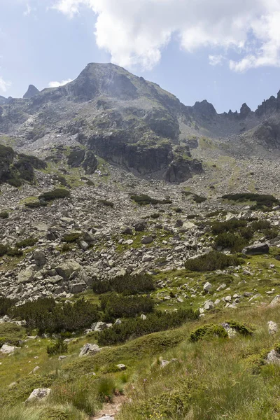 Landschap bij Prekorech circus, Rila Mountain, Bulgarije — Stockfoto