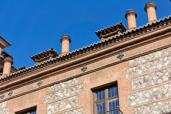 House of Seven skorstenar i staden Madrid — Stockfoto