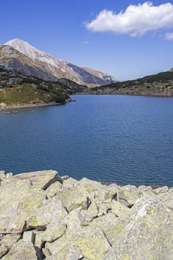 Balık Banderitsa gölü ve Vihren Tepesi, Pirin Dağı, Bulgaristan