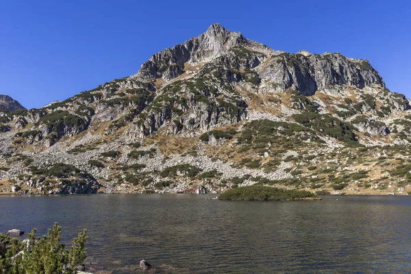 Landschap van Popovo Lake, Pirin Mountain, Bulgarije — Stockfoto