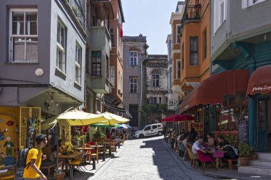 İstanbul 'un Balat ilçesinde sokak ve bina