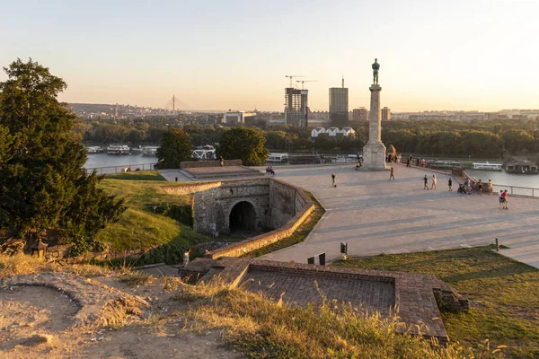 Белградская крепость и парк Калемегдан, Сербия — стоковое фото