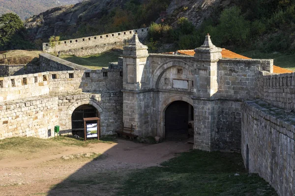 Bulgaristan 'ın Ortaçağ Belogradchik Kalesi Harabeleri — Stok fotoğraf