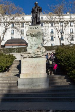 Madrid 'deki Goya Heykeli