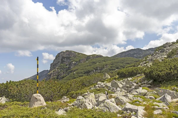 Landschap van Prekorech circus, Rila Mountain, Bulgarije — Stockfoto