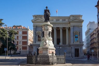 Madrid, İspanya 'daki Maria Cristina de Borbon Heykeli