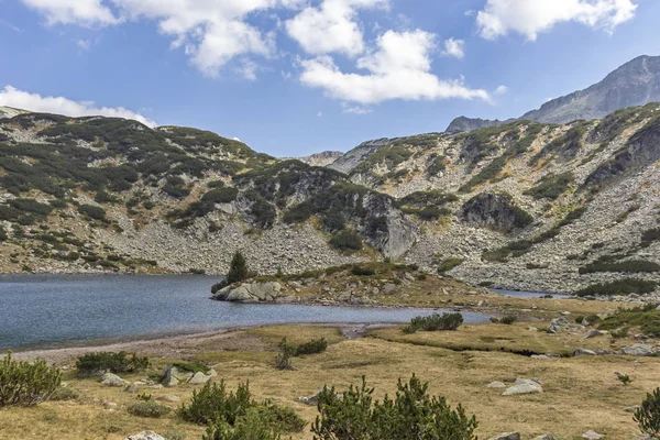 Lansekap danau Fish Banderitsa, Pirin Mountain, Bulgaria — Stok Foto