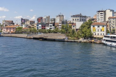 İstanbul, Türkiye 'deki Galata köprüsünden panoramik manzara