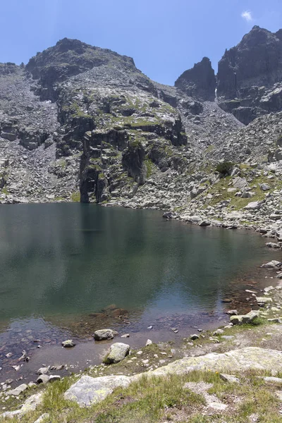 Fantastiskt Landskap Den Skrämmande Sjön Strashnoto Sjö Rila Mountain Bulgarien — Stockfoto