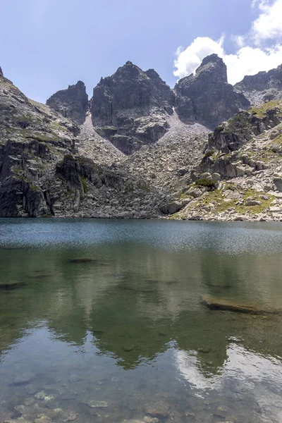 Fantastiskt Landskap Den Skrämmande Sjön Strashnoto Sjö Rila Mountain Bulgarien — Stockfoto