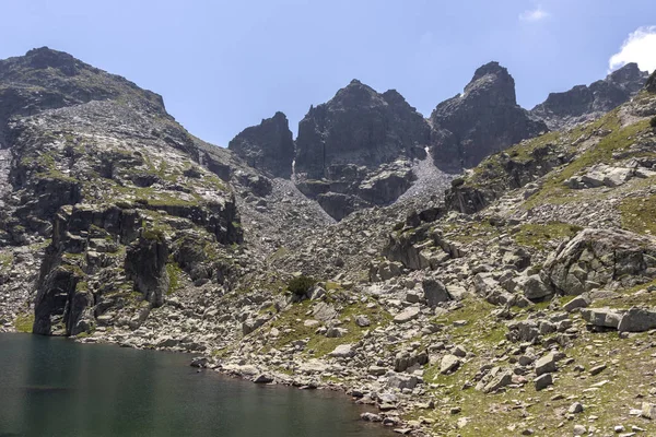 Paisagem Incrível Lago Assustador Lago Strashnoto Montanha Rila Bulgária — Fotografia de Stock