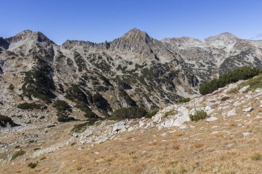 Muhteşem manzara Popovo göl, Pirin Dağı, Bulgaristan