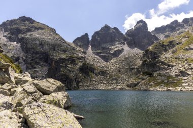 Korkunç Göl (Strashnoto Gölü), Rila Dağı, Bulgaristan