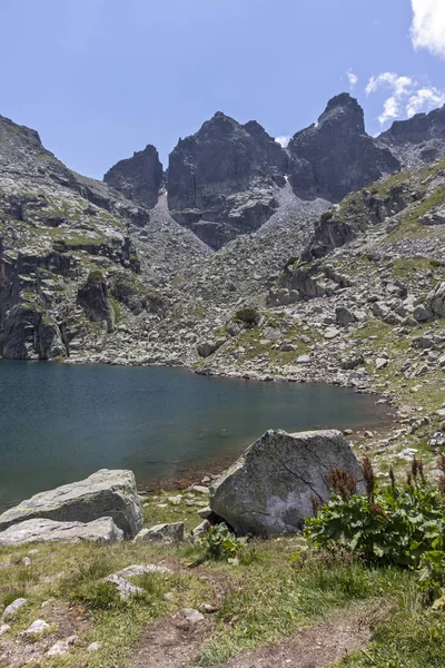 Sommaren Syn Den Skrämmande Sjön Strashnoto Sjö Rila Mountain Bulgarien — Stockfoto