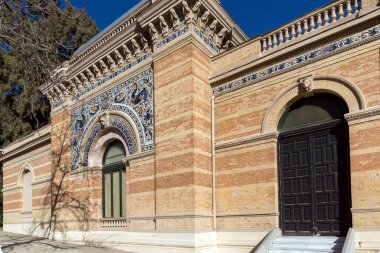 Madrid, İspanya - 22 Ocak 2018: Palace Velazquez Retiro Park City, Madrid, İspanya