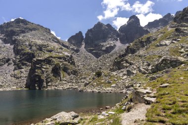 Korkunç Göl (Strashnoto Gölü), Rila Dağı, Bulgaristan