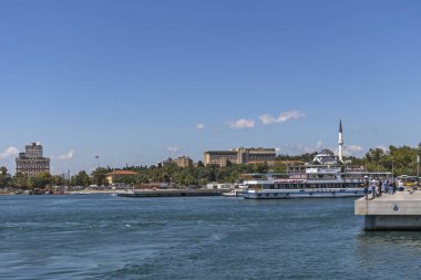 İstanbul, Türkiye - 27 Temmuz 2019: Marmara Denizi 'nden İstanbul, Türkiye' nin Asya kesimine panoramik manzara