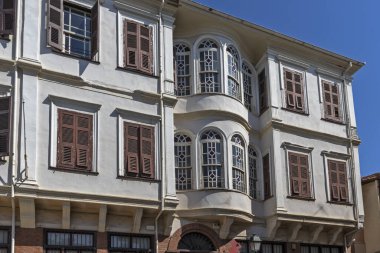 Selanik, Yunanistan - 22 Eylül 2019: Yunanistan 'ın orta Makedonya kenti Selanik' teki Ano Poli 'de (Yukarı Kent) tipik sokak ve bina