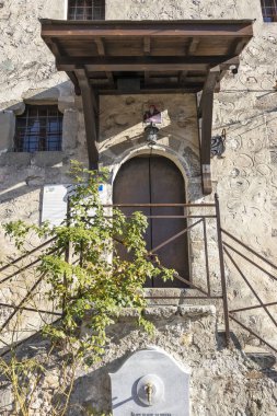 Melnik, Bulgaristan - 31 Aralık 2019: Bulgaristan 'ın Blagoevgrad bölgesindeki Melnik kasabasındaki Ortaçağ Aziz Anthony Kilisesi