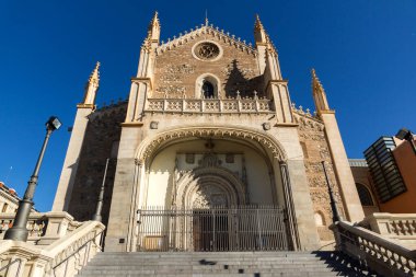 Madrid, İspanya - 22 Ocak 2018: Madrid şehir, İspanya San Jeronimo el gerçek kilise görünümünü şaşırtıcı