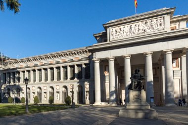 Madrid, İspanya - 22 Ocak 2018: Velazquez heykel Madrid şehir, İspanya Prado Müzesi önünde